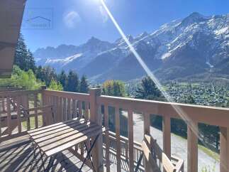 Enjoy breathtaking mountain views from this stunning property.