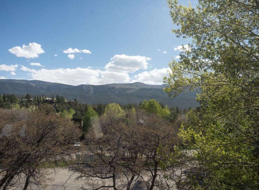 Enjoy breathtaking mountain views from this stunning property.