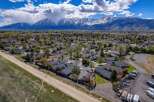 Discover your dream home in this stunning neighborhood, offering breathtaking mountain views and a serene atmosphere.