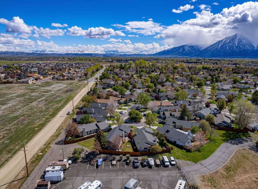 Discover the charm of this beautiful property nestled in a serene neighborhood.