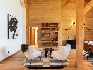 Experience the epitome of rustic elegance in this stunning property.
