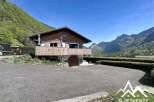 Discover this charming property nestled in a picturesque mountain setting.