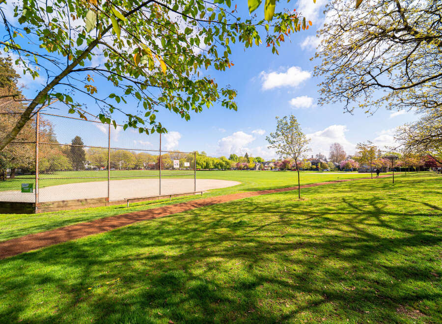 Enjoy the tranquility of this beautiful park, perfect for outdoor activities and relaxation.