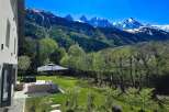 Experience luxury living with breathtaking mountain views in this stunning property.