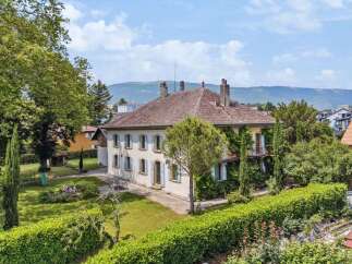 Discover the charm of this stunning property, boasting a classic architectural design and a serene setting.