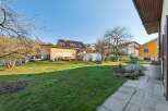 Discover this charming property featuring a spacious backyard, perfect for outdoor activities and relaxation.