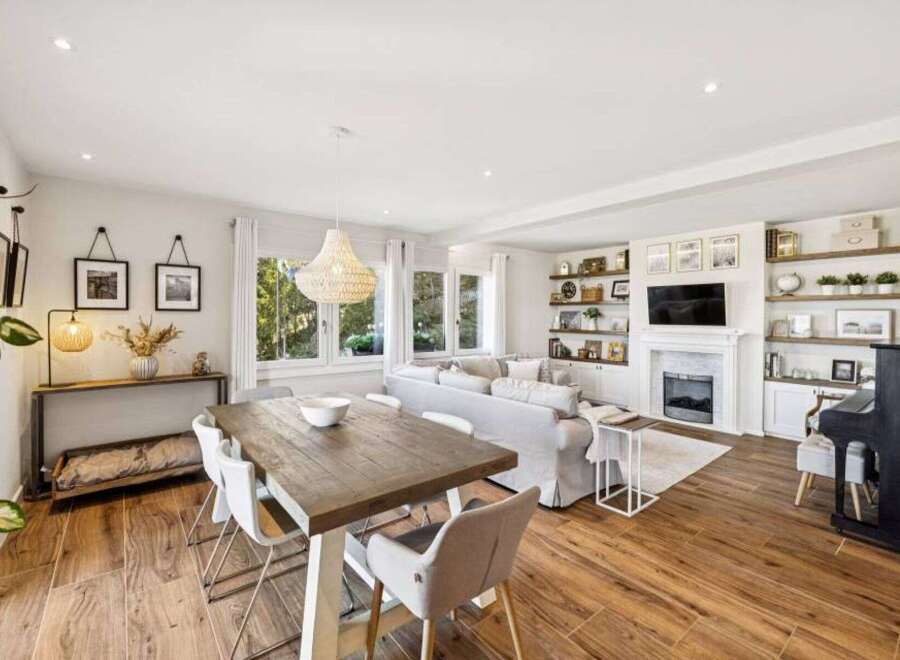 This stunning property boasts a bright and airy open-concept living space, perfect for entertaining.