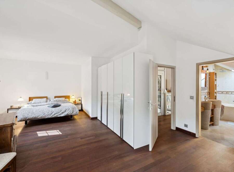 Discover the epitome of modern living in this stunning property.