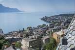 Discover breathtaking views and urban living in this stunning property.