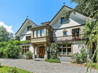 Discover the charm of this exquisite property, showcasing a stunning architectural design.