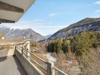 Enjoy breathtaking mountain views from this stunning property.