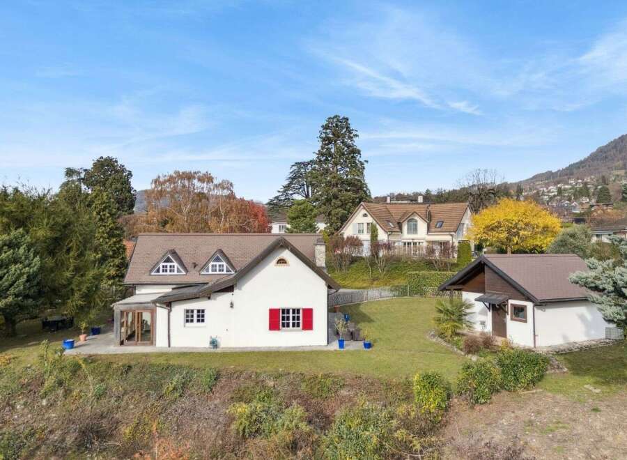 Discover this charming property nestled in a picturesque setting.