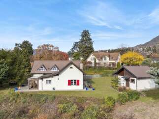 Discover this charming property nestled in a picturesque setting.