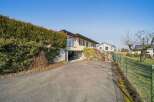 Discover this charming property featuring a modern design and a convenient garage.