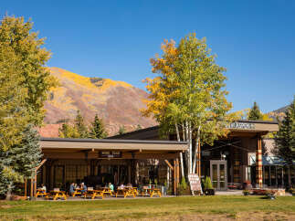 Nestled in the heart of Aspen, this stunning property offers a unique dining experience.