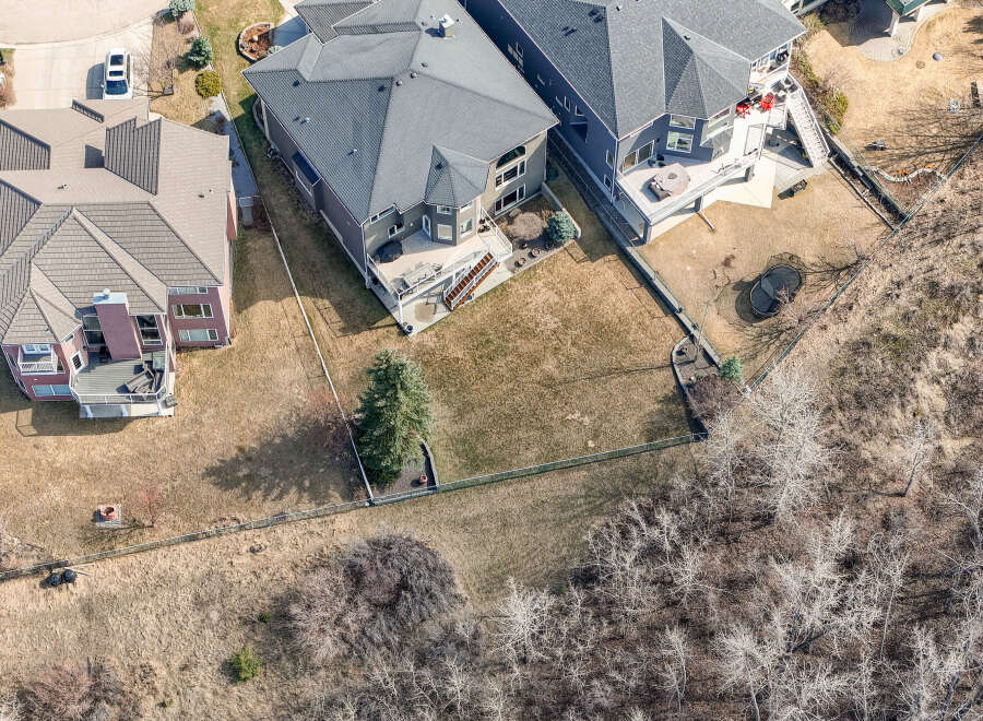Discover a stunning property with a spacious backyard, perfect for outdoor activities and relaxation.