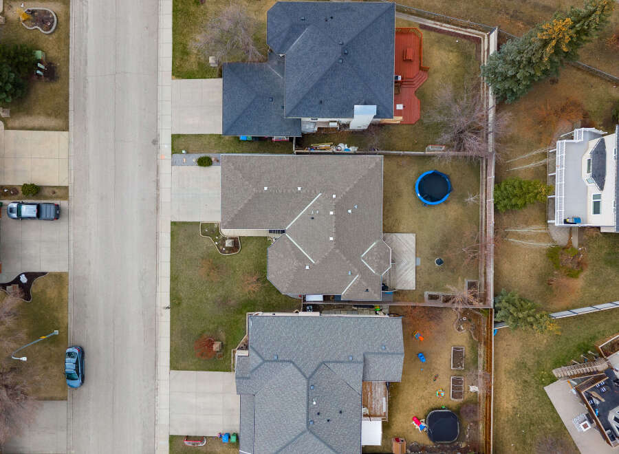 Explore this stunning property featuring a spacious backyard, perfect for outdoor activities and relaxation.