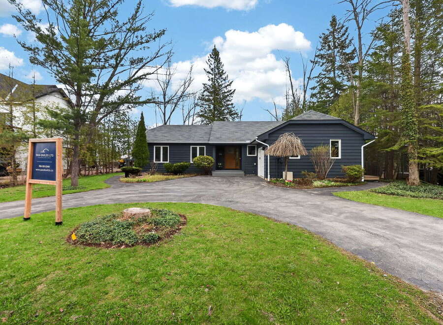 Discover this stunning property featuring a beautifully designed exterior and a welcoming entrance.