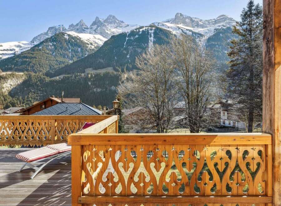Enjoy breathtaking mountain views from this stunning property.