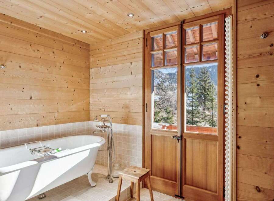 Experience the ultimate in relaxation with this stunning bathroom.