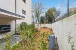 Discover this charming property featuring a well-maintained outdoor space, perfect for relaxation and recreation.