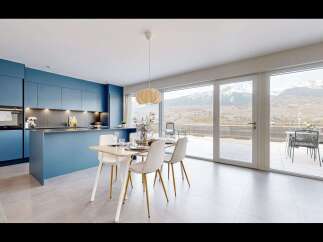Experience luxury living in this stunning property with breathtaking mountain views.