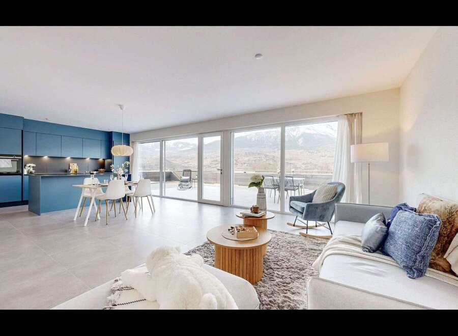 Experience luxury living in this stunning property with breathtaking mountain views.