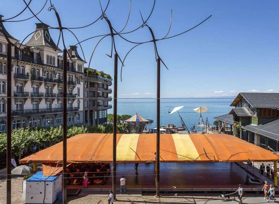 Experience the charm of lakeside living with this stunning property.