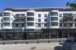 Discover a stunning property with modern architecture and a prime location.