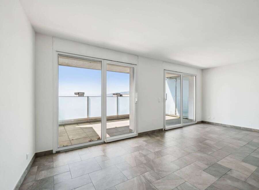Discover this stunning property featuring expansive windows that flood the space with natural light.