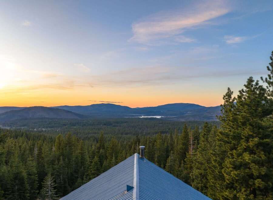 Experience breathtaking views from this stunning property nestled in the heart of nature.