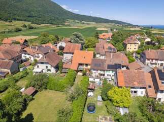 Discover a charming village nestled in a picturesque landscape, perfect for those seeking tranquility and natural beauty.