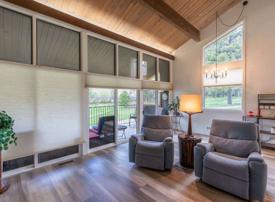 This stunning property boasts a bright and airy living space, perfect for relaxation and entertaining.