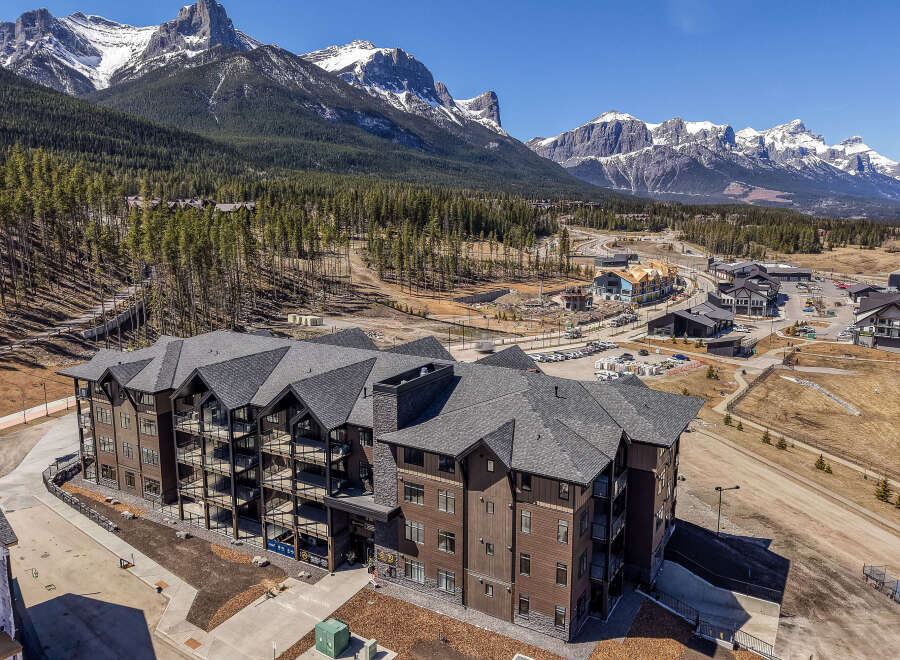 Discover luxury living in this stunning mountain-view property.