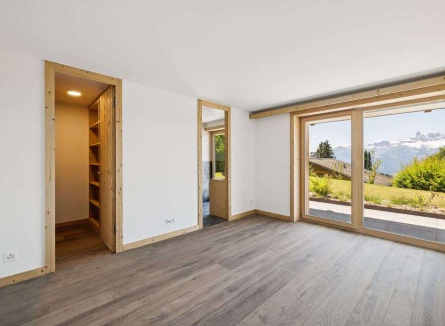Experience the epitome of mountain living in this stunning property.