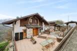 Discover the charm of this stunning property, boasting a unique architectural design and a prime location.