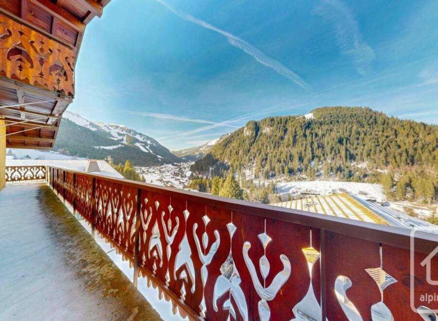 Enjoy breathtaking mountain views from this stunning property.