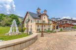 Discover the charm of this stunning property, ideally situated in a picturesque location.