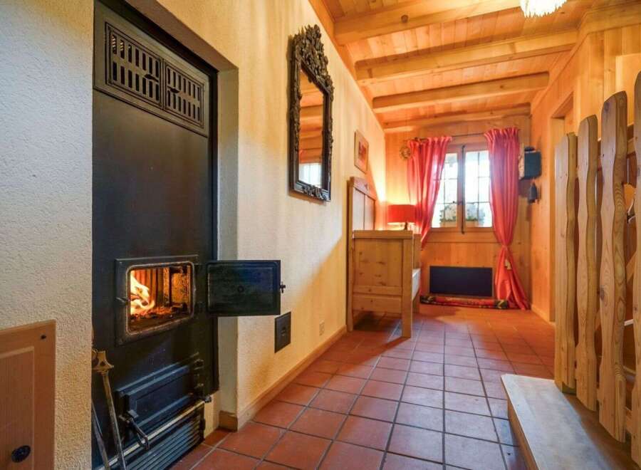 Step into a cozy retreat with this charming property.