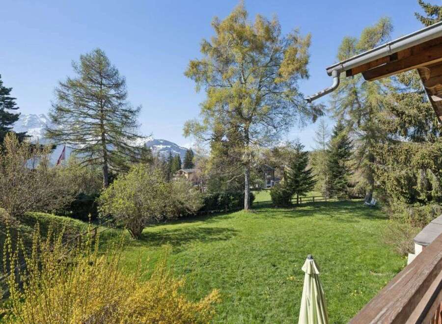 Enjoy breathtaking mountain views from this stunning property.