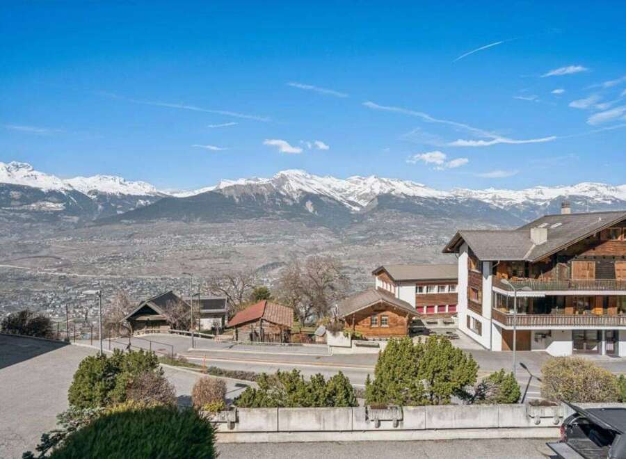 Discover breathtaking mountain views from this stunning property.