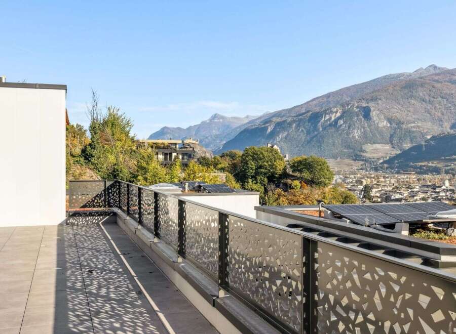 Enjoy breathtaking mountain views from this stunning property.