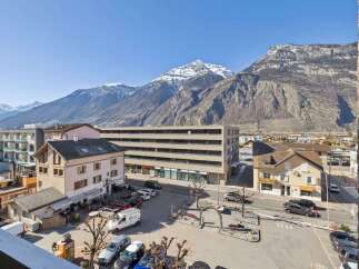 Discover this stunning property with breathtaking mountain views.