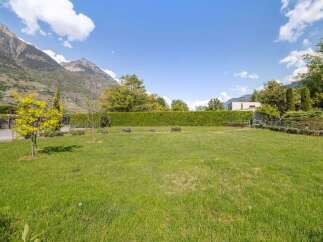 Discover the potential of this expansive property, perfect for building your dream home.