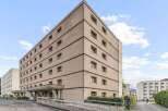 Discover this modern building with a unique architectural design.