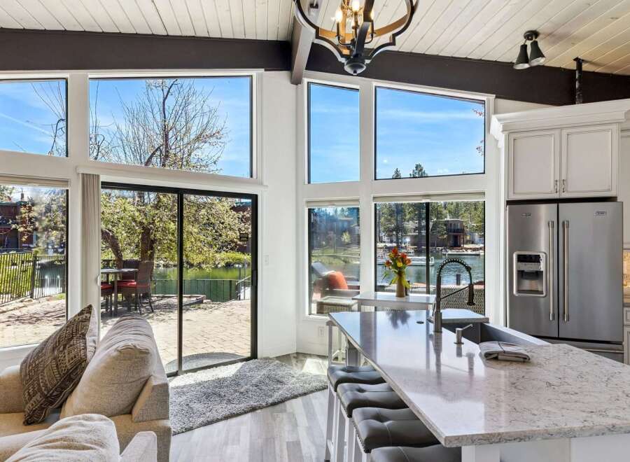 Experience luxury living in this stunning property with breathtaking views.