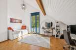 Discover this bright and airy bedroom, perfect for a relaxing retreat.