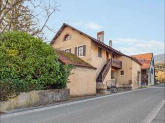 Discover this charming property featuring a classic architectural design and a welcoming facade.