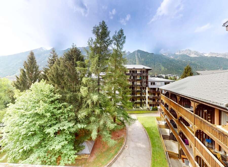 Apartment in Chamonix - Image 3