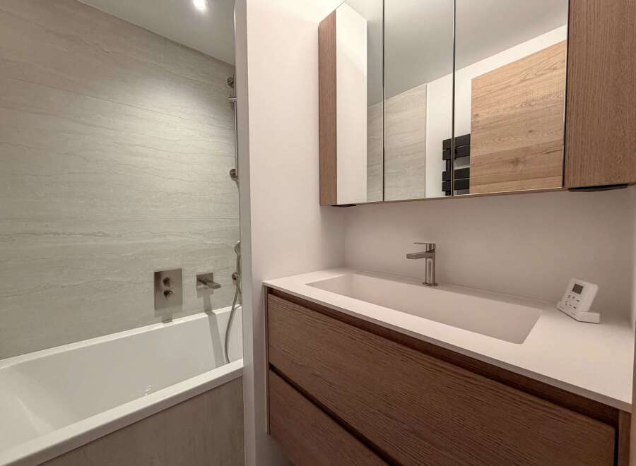 Step into modern luxury with this stunning bathroom.